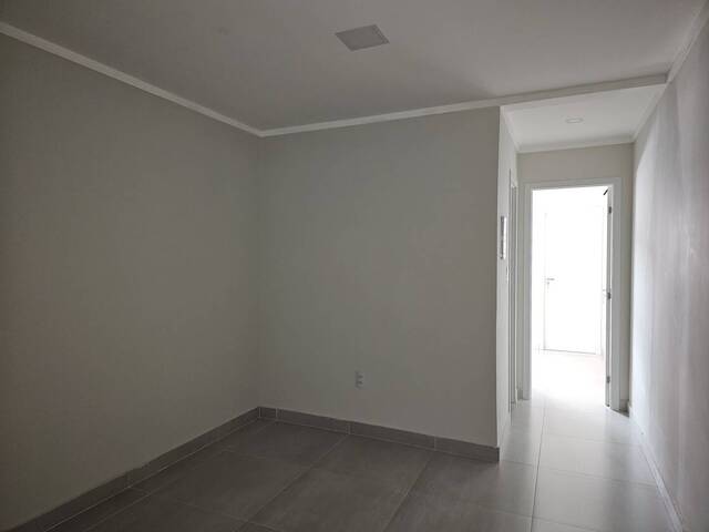 #143 - Apartamento para Locação em Vila Velha - ES - 3